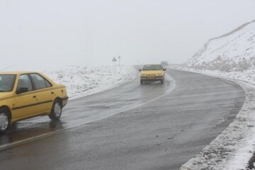 بارش برف و باران در محور چالوس و آزادراه تهران - شمال