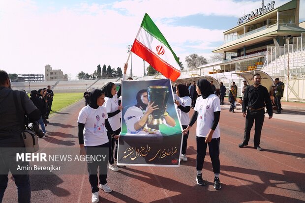 تشییع پیکر «ملیکا محمدی» بازیکن تیم ملی فوتبال بانوان در شیراز