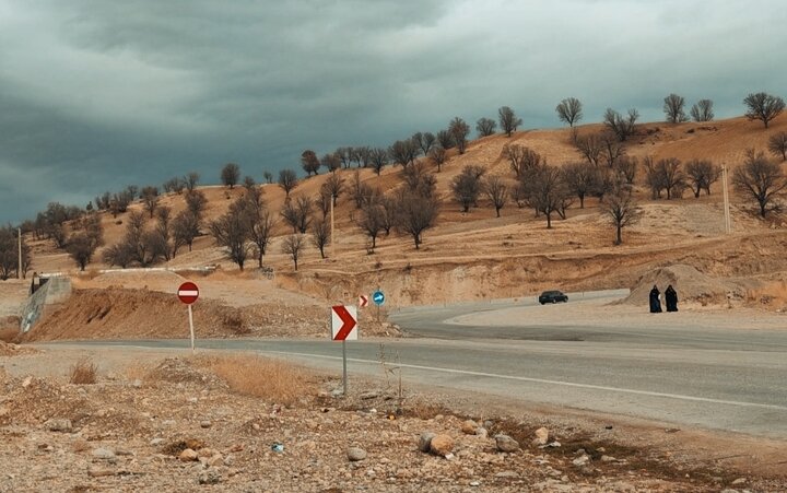 عبور در قلب کوههای زاگرس/ زمزمه مهاجرت ۴٠٠ روستا رنگ میبازد