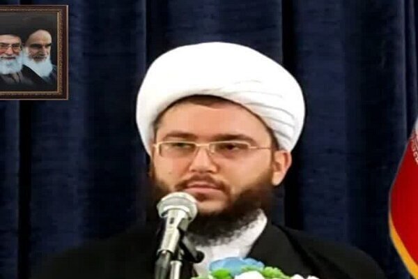 راهبری رهبر انقلاب و حضور مردم نقشههای دشمن را نقش بر آب کرد راهبری رهبر انقلاب و حضور مردم نقشههای دشمن را نقش بر آب کرد