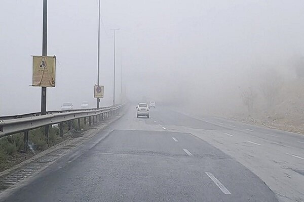 جاده‌های خراسان رضوی مه آلود است
