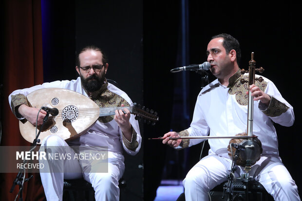 «همراز» با موسیقی ایرانی از «مهر وطن» گفت