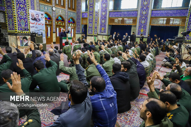 مراسم بزرگداشت حماسه ۹ دی در یزد مراسم بزرگداشت حماسه ۹ دی در یزد