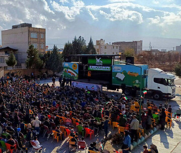 تماشاخانه سیار با نمایش «هناس» میهمان کودکان لرستانی شد