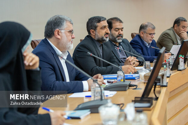 نشست مشترک اعضای هیأت دولت با استانداران سراسر کشور به ریاست حجت الاسلام سید ابراهیم رئیسی رئیس جمهور، صبح امروز ۱۱ دی ۱۴۰۲ در سالن پیامبر اعظم (ص) وزارت کشور برگزار شد