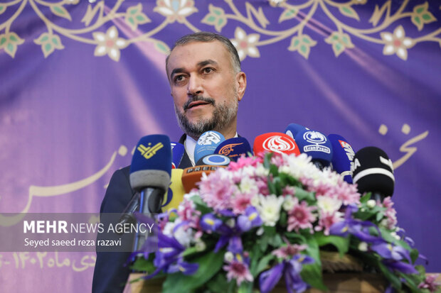 صهیونیستها از اصحاب رسانه نفرت دارند صهیونیستها از اصحاب رسانه نفرت دارند