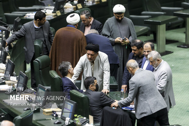 جلسه علنی مجلس شورای اسلامی صبح سه‌شنبه ۱۲ دی ماه ۱۴۰۲ به ریاست محمدباقر قالیباف برگزار شد