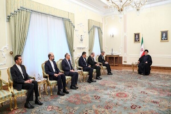رئيسي: موقف إيران اليوم يشكل منصة مناسبة لتوسيع التعاون الدولي
