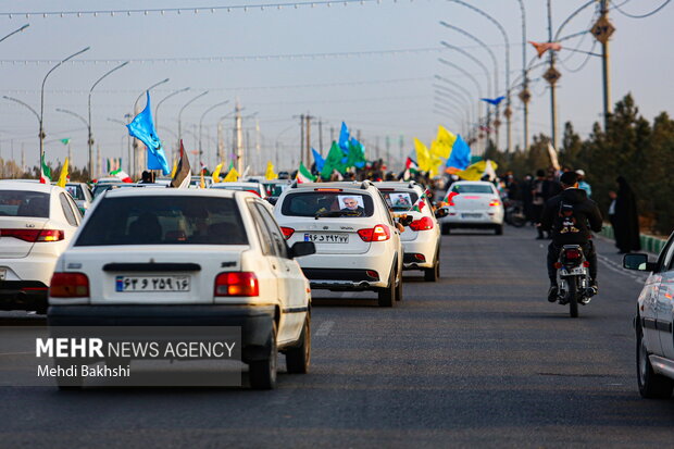 قم در جشن میلاد انوار کربلا غرق نور و سرور شد قم در جشن میلاد انوار کربلا غرق نور و سرور شد