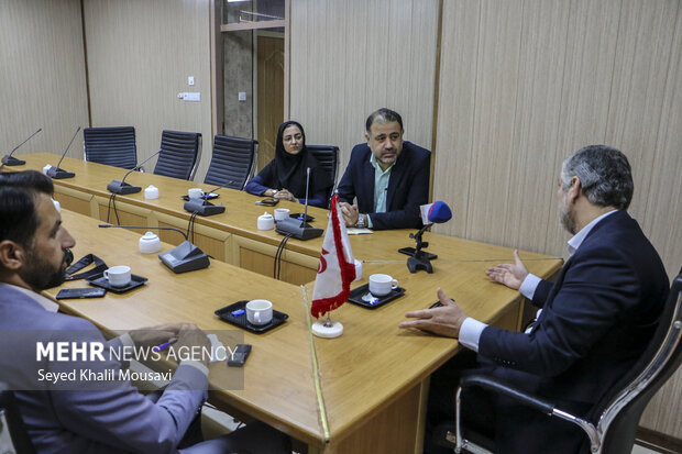 حضور فرماندار اهواز در دفتر خبرگزاری