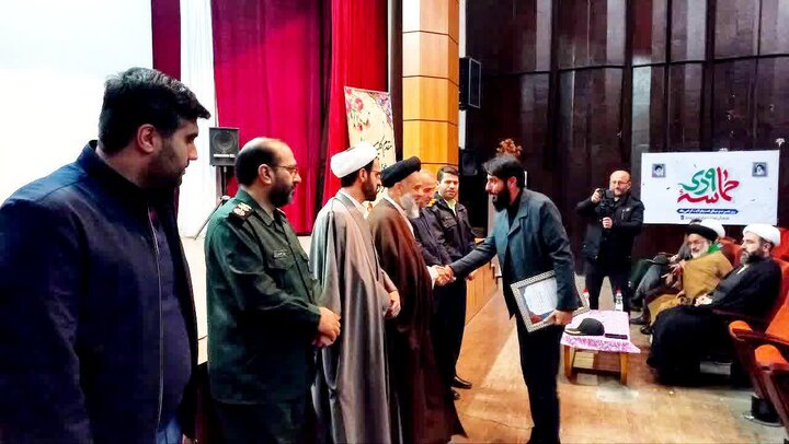 لزوم نهادینه شدن نگاه و تفکر بسیجی در لایههای مختلف جامعه