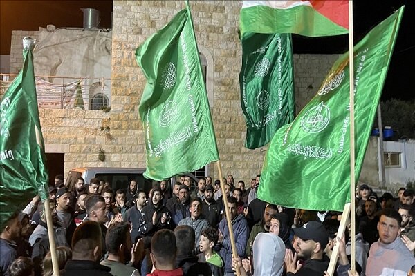 Palestine, Lebanon people hold rally after Arouri martyrdom