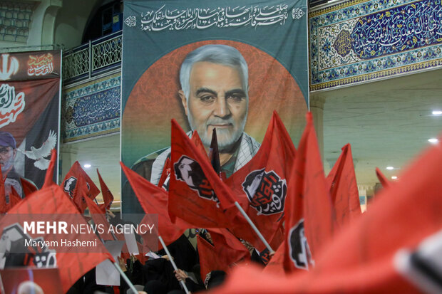 برگزاری مراسم سالگرد شهادت حاج قاسم سلیمانی با حضور مداحان اهل بیت