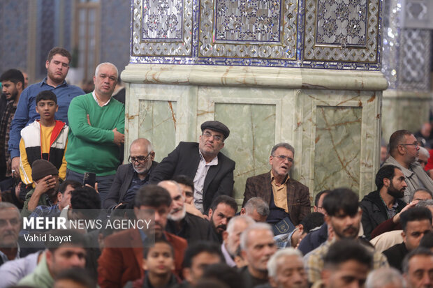تجمع زایران و مجاوران رضوی در محکومیت حمله تروریستی شهدای کرمان
