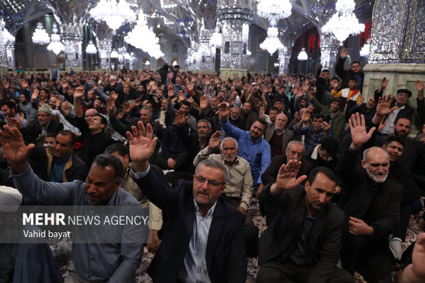 تجمع زائران و مجاوران رضوی در محکومیت حمله تروریستی شهدای کرمان