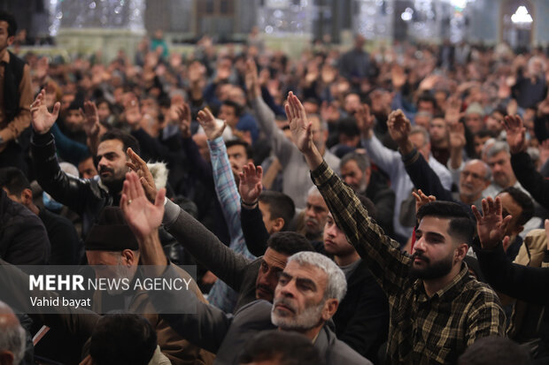 تجمع زائران و مجاوران رضوی در محکومیت حمله تروریستی شهدای کرمان