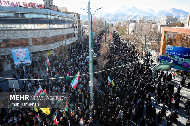 راهپیمایی مردم همدان در اعتراض به حادثه تروریستی کرمان