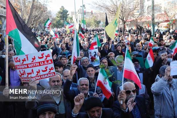 راهپیمایی مردم همدان در اعتراض به حادثه تروریستی کرمان