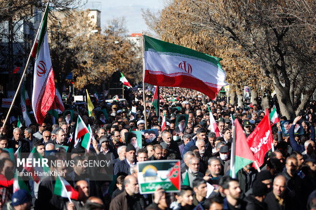 راهپیمایی مردم همدان در اعتراض به حادثه تروریستی کرمان