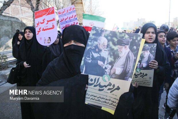 راهپیمایی مردم بجنورد در محکومیت حادثه کرمان