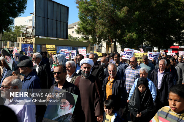 راهپیمایی بوشهری‌ها در محکومیت حمله تروریستی کرمان