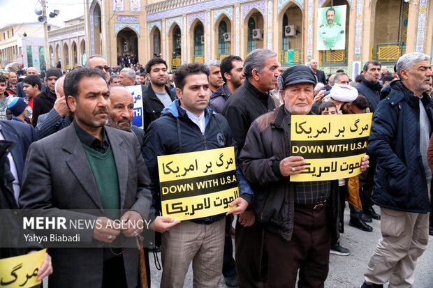 راهپیمایی مردم کرمانشاه در محکومیت حمله تروریستی کرمان