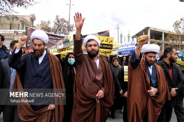 راهپیمایی مردم کرمانشاه در محکومیت حمله تروریستی کرمان