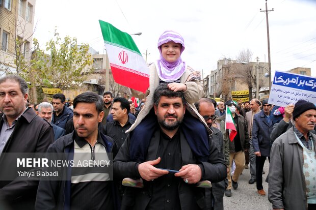 راهپیمایی مردم کرمانشاه در محکومیت حمله تروریستی کرمان