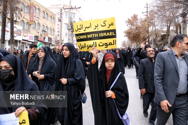 راهپیمایی مردم کرمانشاه در محکومیت حمله تروریستی کرمان