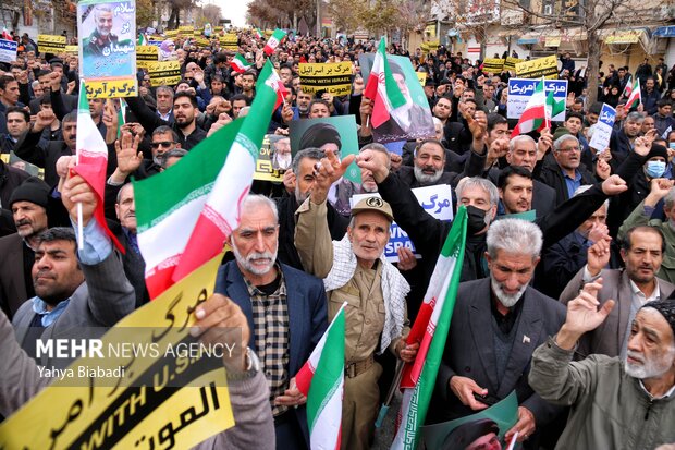 راهپیمایی مردم کرمانشاه در محکومیت حمله تروریستی کرمان