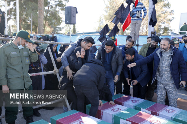 مراسم وداع و تشییع شهدای جنایت تروریستی کرمان