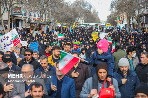 راهپیمایی مردم اردبیل در محکومیت جنایت تروریستی کرمان