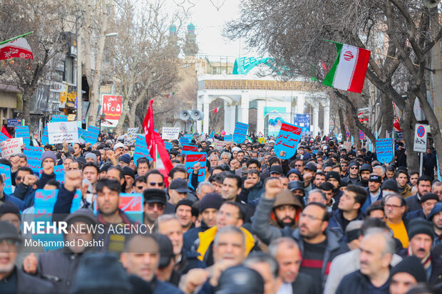 راهپیمایی مردم اردبیل در محکومیت جنایت تروریستی کرمان