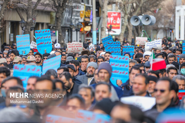 راهپیمایی مردم اردبیل در محکومیت جنایت تروریستی کرمان