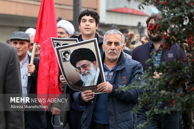 راهپیمایی مردم رشت در محکومیت حمله تروریستی کرمان