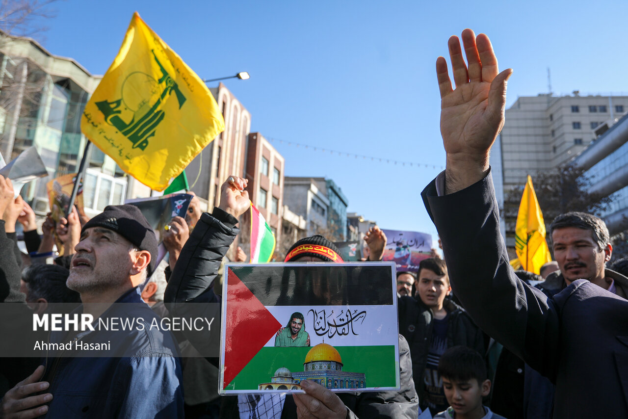 راهپیمایی مردم محمدیه در محکومیت عاملان حادثه تروریستی کرمان