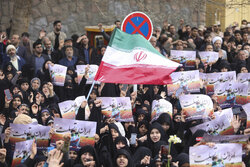 ورود پیکر «فاطمه دهقان» شهید حادثه تروریستی کرمان به مشهد مقدس