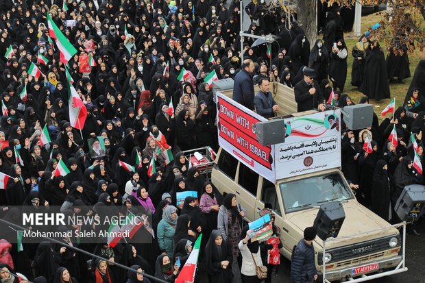 People in Zanjan condemn Kerman terror attack