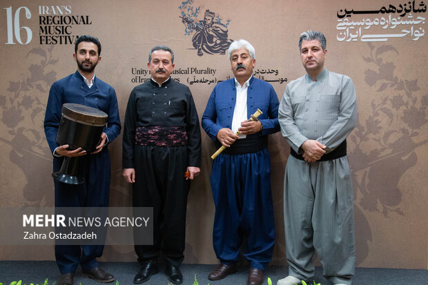 «شانزدهمین جشنواره موسیقی نواحی ایران» با حضور محمد علی مرآتی دبیر جشنواره، عصر امروز ۱۶ دی ۱۴۰۲ در تالار رودکی در حال برگزاری است