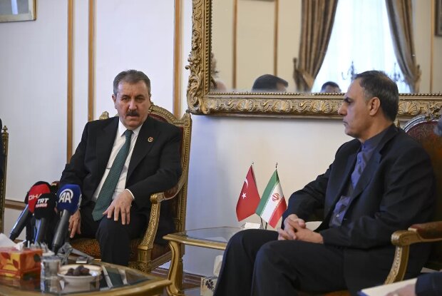 Türk yetkili ve siyasilerden İran'daki terör saldırısına tepkiler