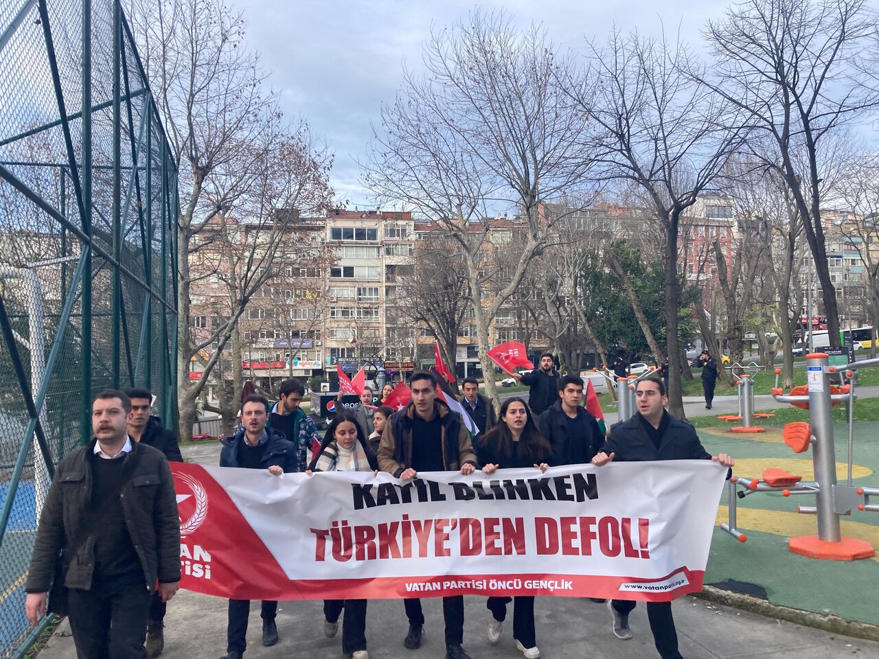 Blinken'a protestolu karşılama