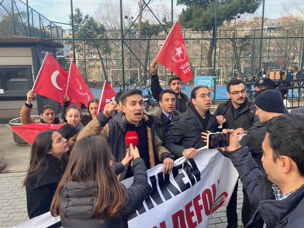 Blinken'a protestolu karşılama