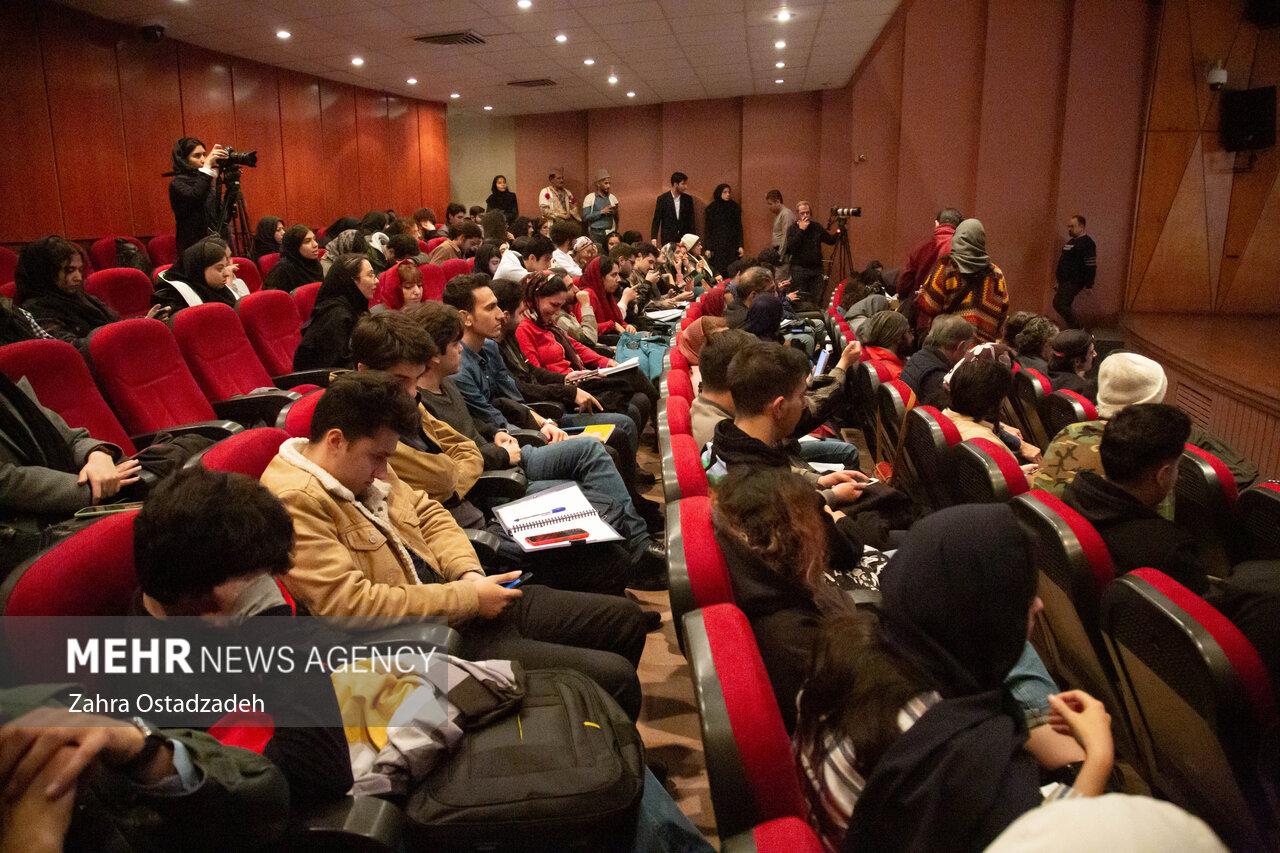 Mehr News Agency - 16th Iran Folk Music Festival