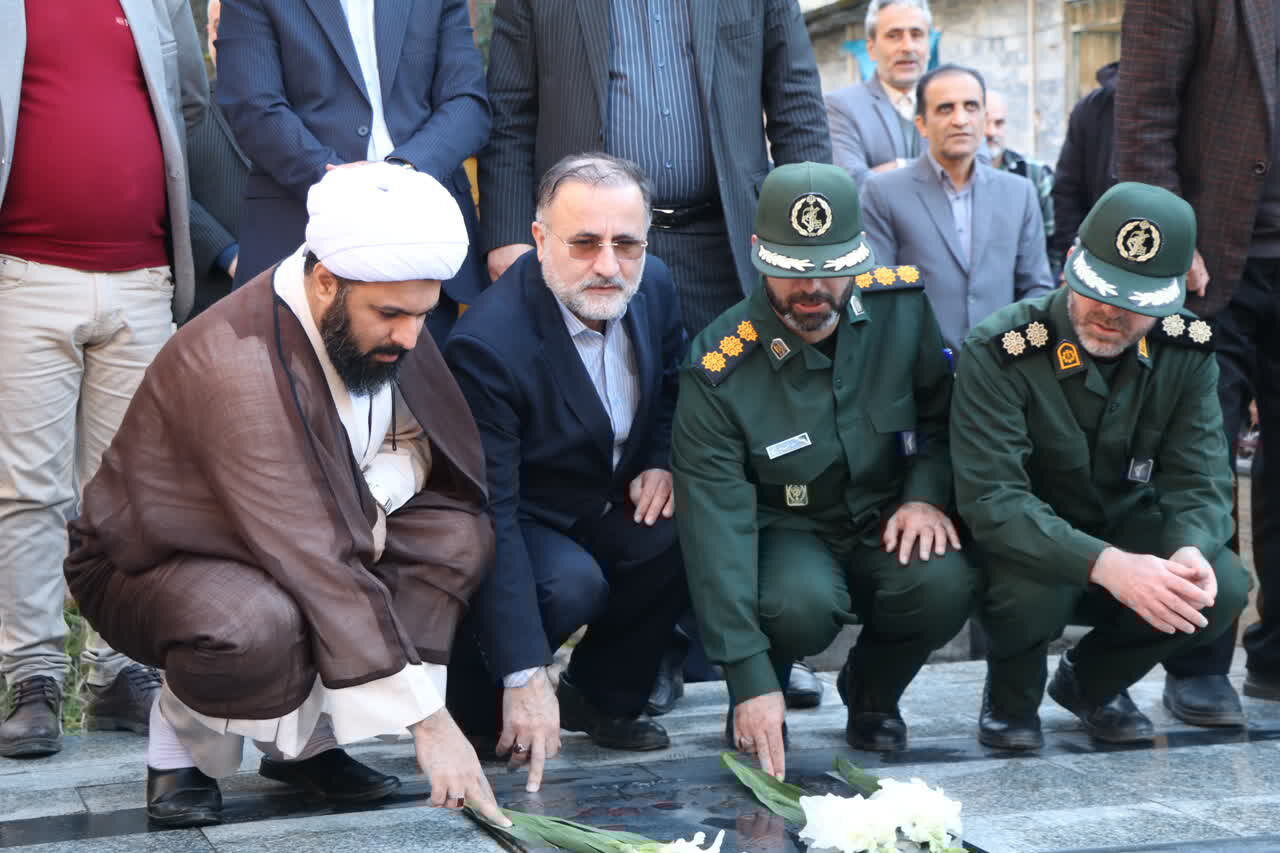 میز خدمت جهادی در سیاهمزگی شفت برپا شد