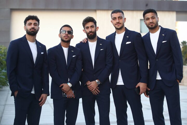 تیم ملی فوتبال ایران با ظاهری متفاوت برای سفر به قطر + عکس