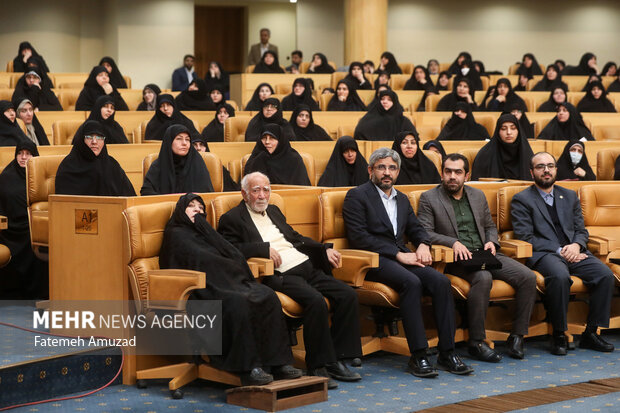 همایش سراسری کارگزاران گزینش کشور با حضور حجت الاسلام سید ابراهیم رئیسی رئیس جمهور، صبح امروز دوشنبه ۱۸ دی ۱۴۰۲ برگزار شد