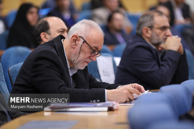 علیرضا فخاری استاندار تهران در اولین همایش ملی گفتگوی نخبگان حضور دارد