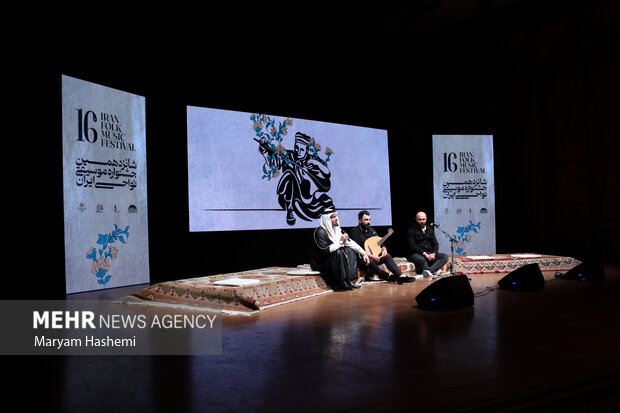 سومین شب مرحله ملی شانزدهمین جشنواره موسیقی نواحی ایران شامگاه ۱۸ دی ۱۴۰۲ با برگزاری قطعاتی از گروه‌های شرکت کننده در تالار رودکی برگزار شد. این جشنواره تا ۱۹ دی ماه ادامه دارد