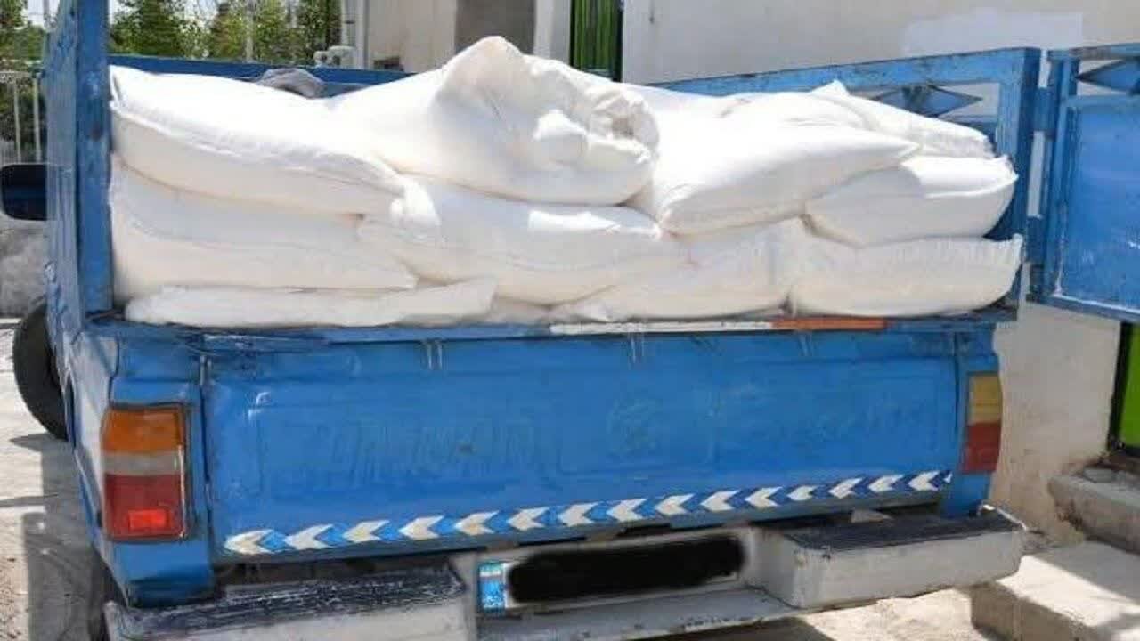 کیسههای آرد فاقد مجوز به مقصد نرسید کیسههای آرد فاقد مجوز به مقصد نرسید