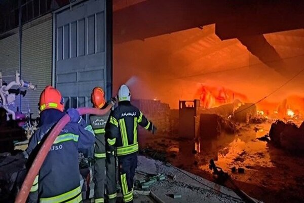 انفجار مصنع للمستحضرات الصحية غربي طهران وإصابة 53 شخصا